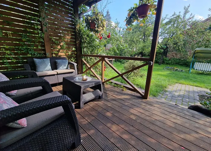 Boutigue City House With Terrace And Garden Free Parking