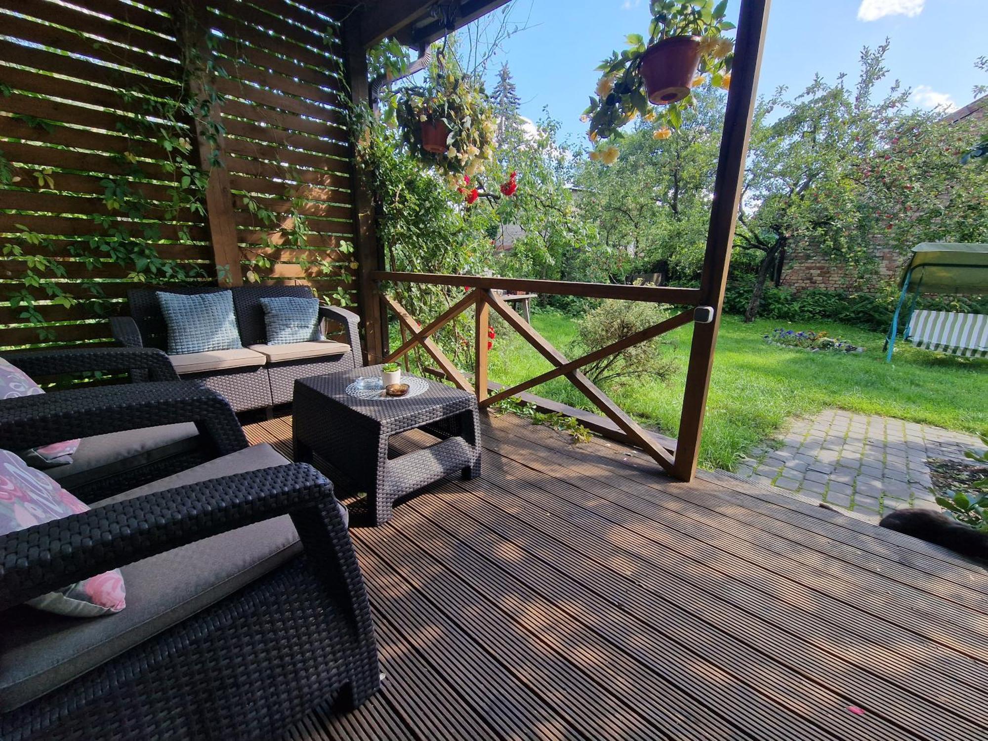 Boutigue House With Terrace And Garden Free Parking Butas
