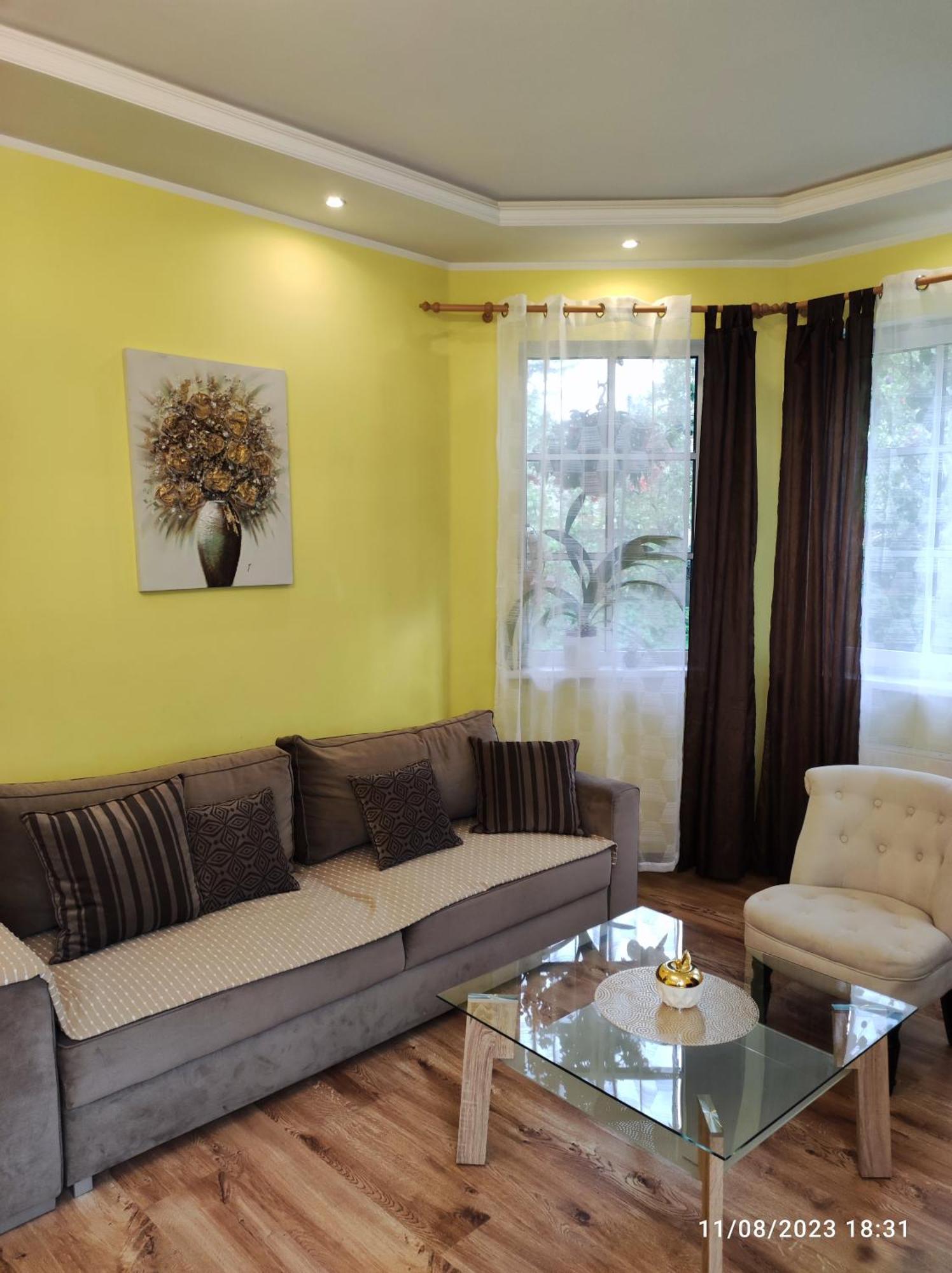 Boutigue House With Terrace And Garden Free Parking Butas